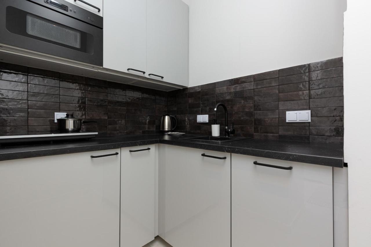 Business Center Apartments Warsaw Wola By Noclegi Renters ภายนอก รูปภาพ