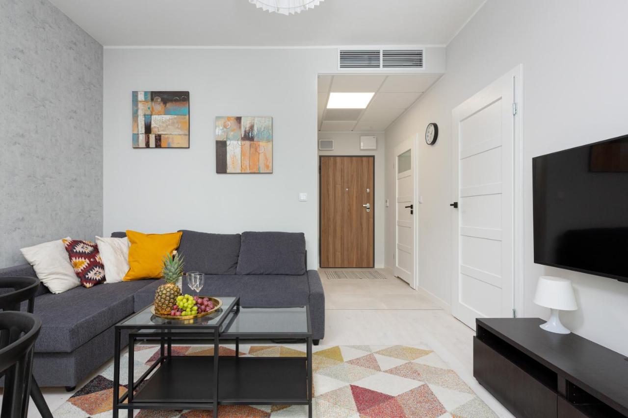 Business Center Apartments Warsaw Wola By Noclegi Renters ภายนอก รูปภาพ