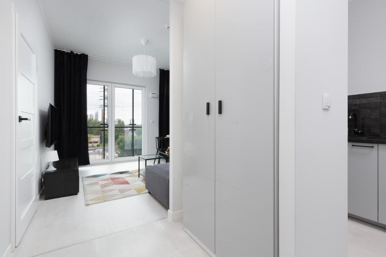 Business Center Apartments Warsaw Wola By Noclegi Renters ภายนอก รูปภาพ