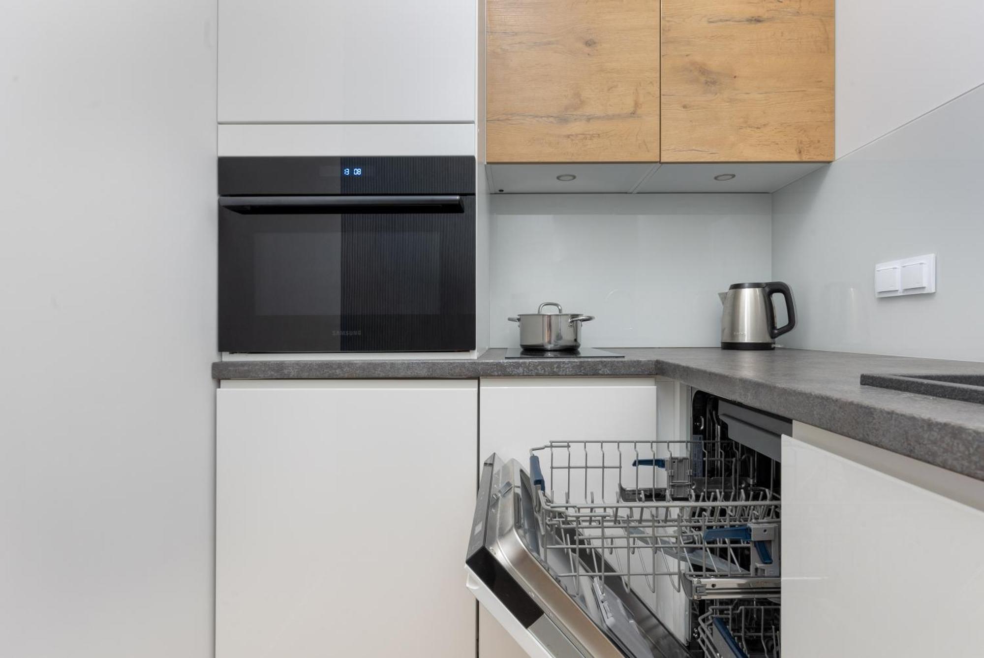 Business Center Apartments Warsaw Wola By Noclegi Renters ภายนอก รูปภาพ