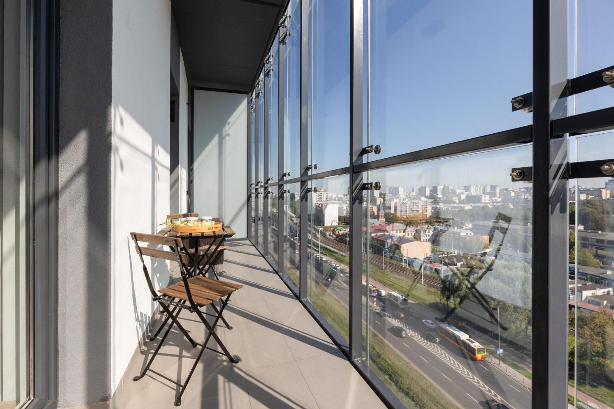 Business Center Apartments Warsaw Wola By Noclegi Renters ภายนอก รูปภาพ